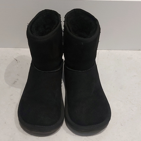 Girls Joe Fresh blac faux fur, faux uggs size US12 - Picture 4 of 4